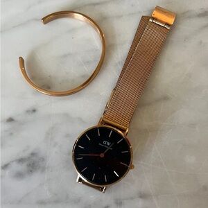 Daniel Wellington Women’s Watch with matching bracelet